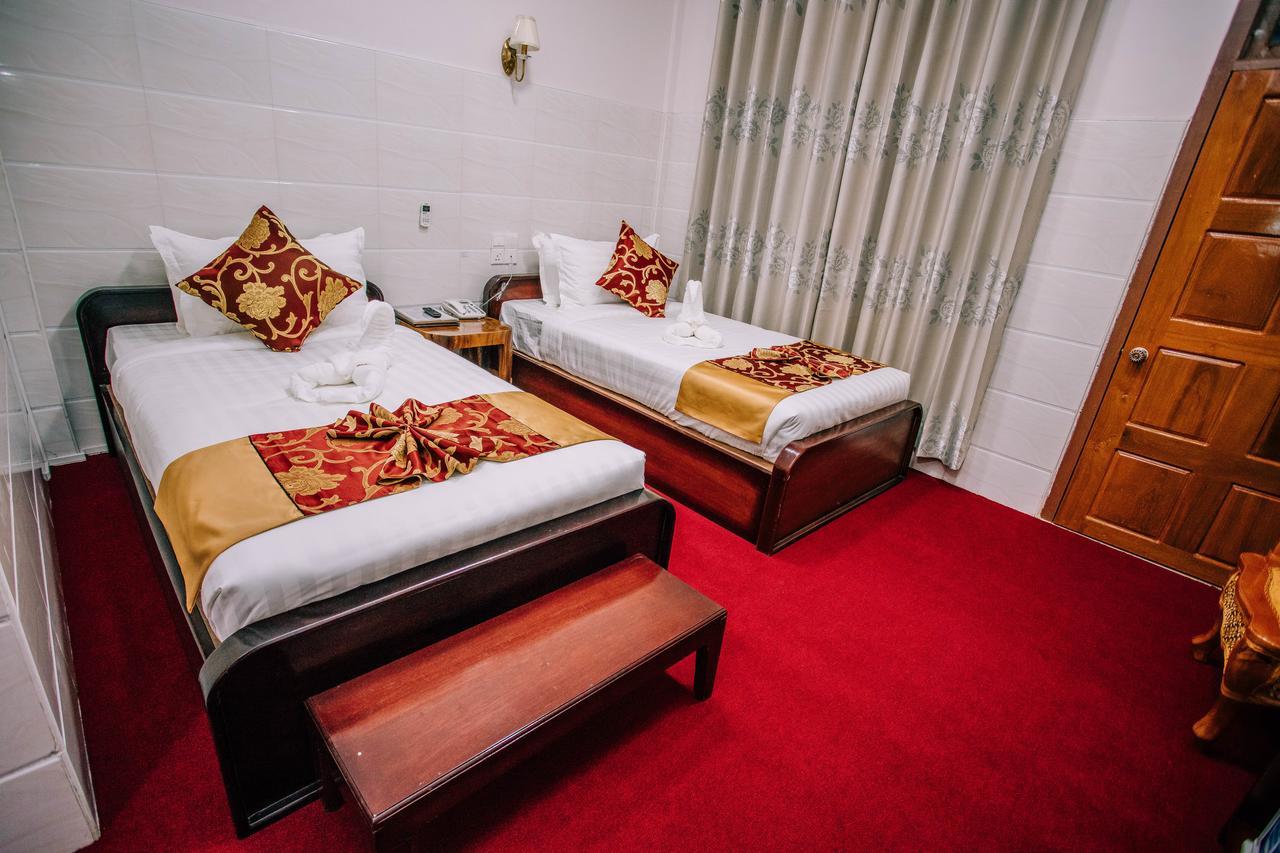 Amber Palace Hotel Мьичина Экстерьер фото